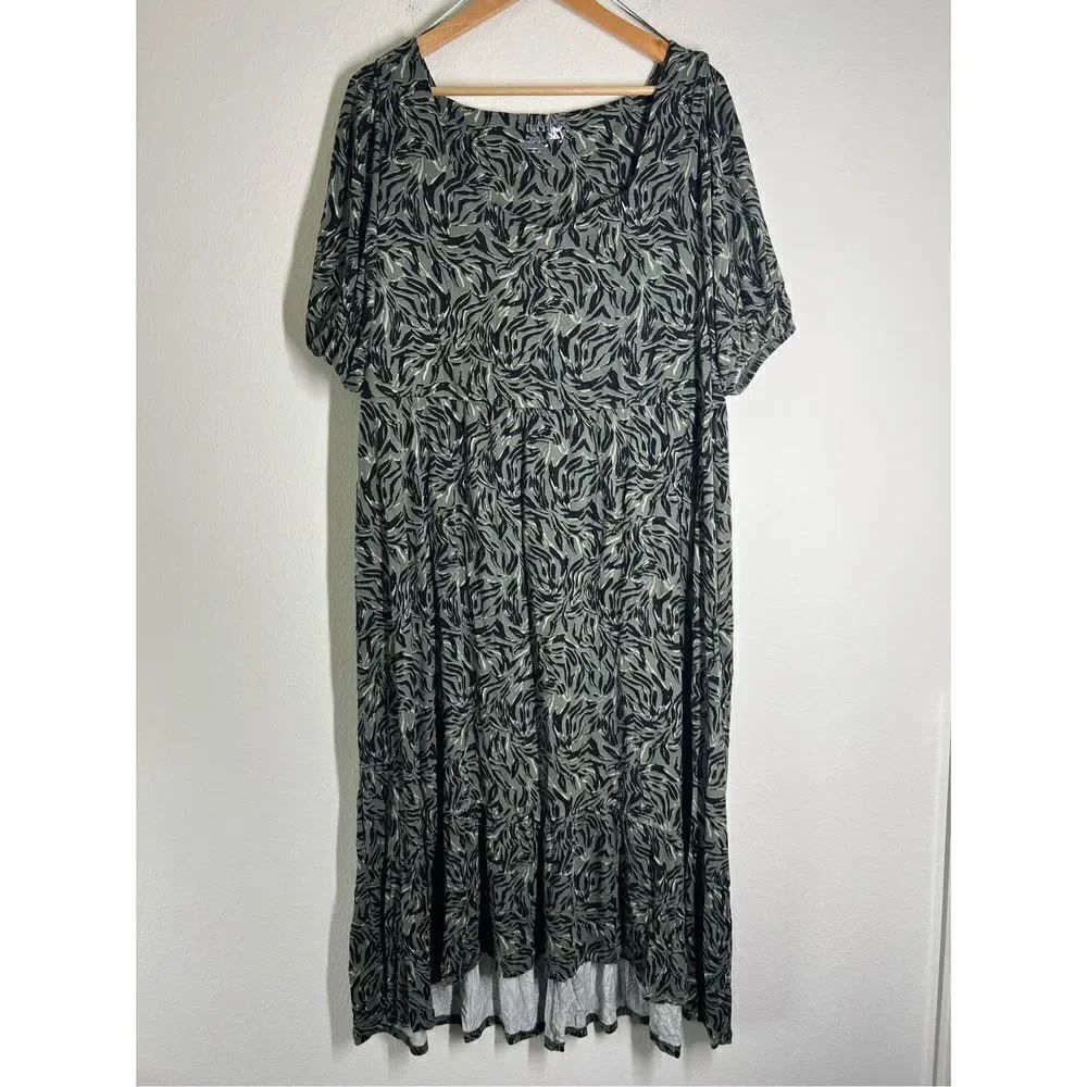 Terra & Sky 1X High Low Top - Side Pockets Black & Grey pattern short Sleeves